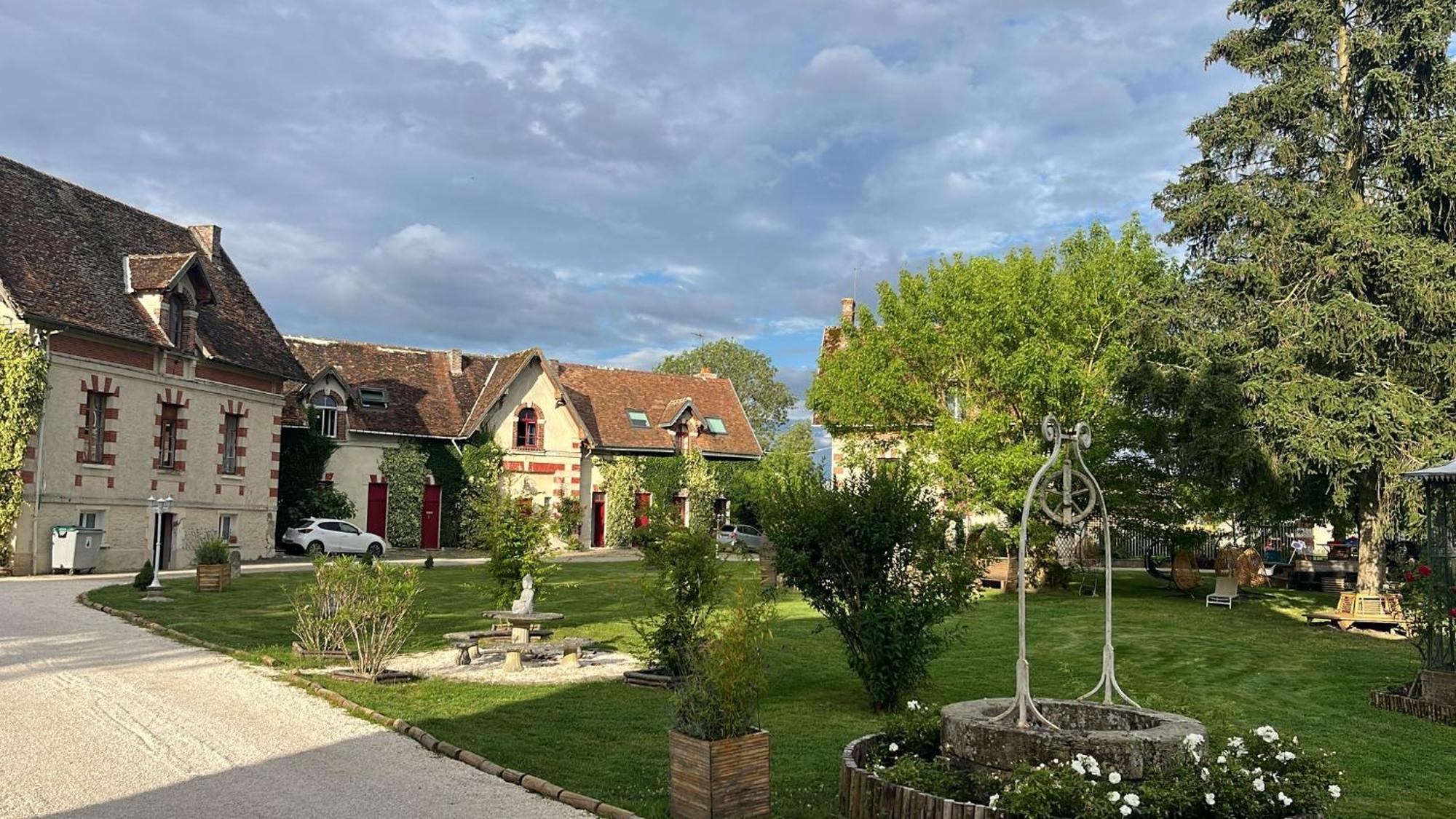 Chateau De La Plumasserie Fontenay-Trésigny Exterior foto